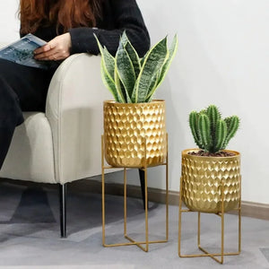 Set of 2 Planters with Stand Indoor Outdoor Metal Plant Stand