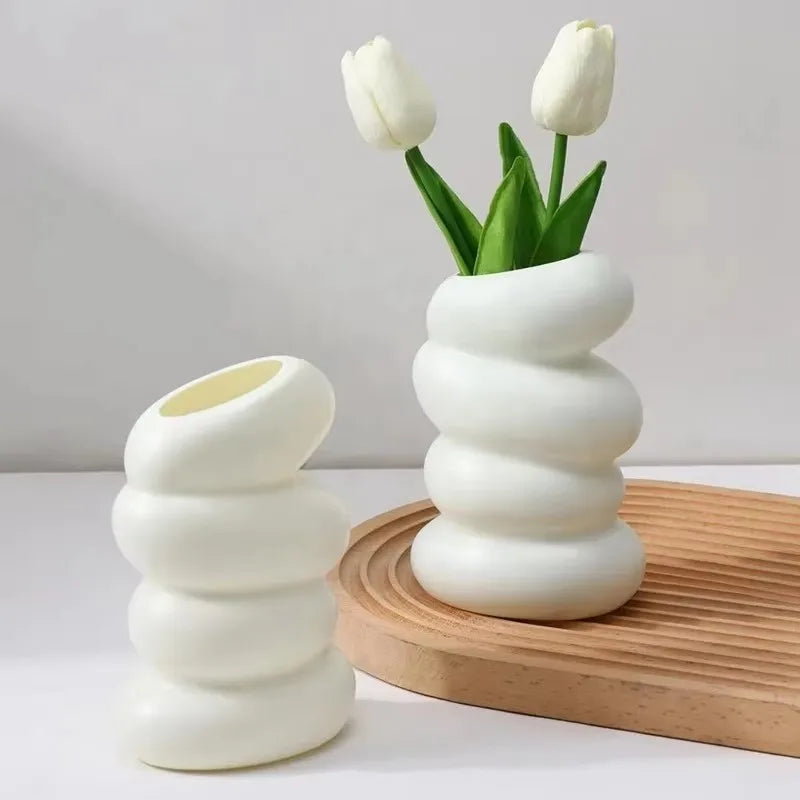 1Pc Plastic Spiral White Vase